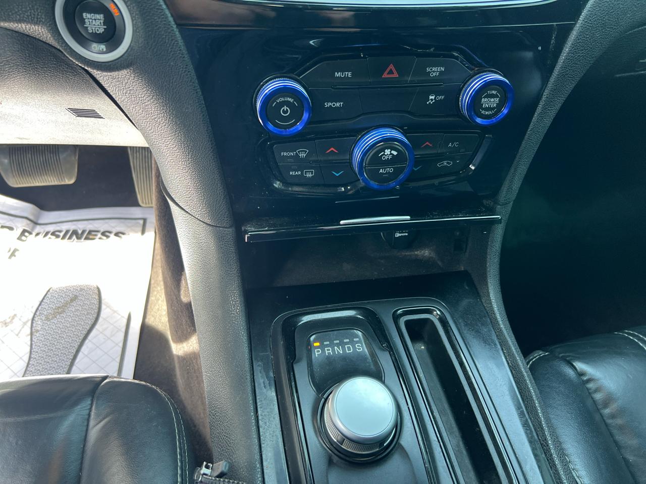 Chrysler 300 4dr Sdn 300S RWD 2017