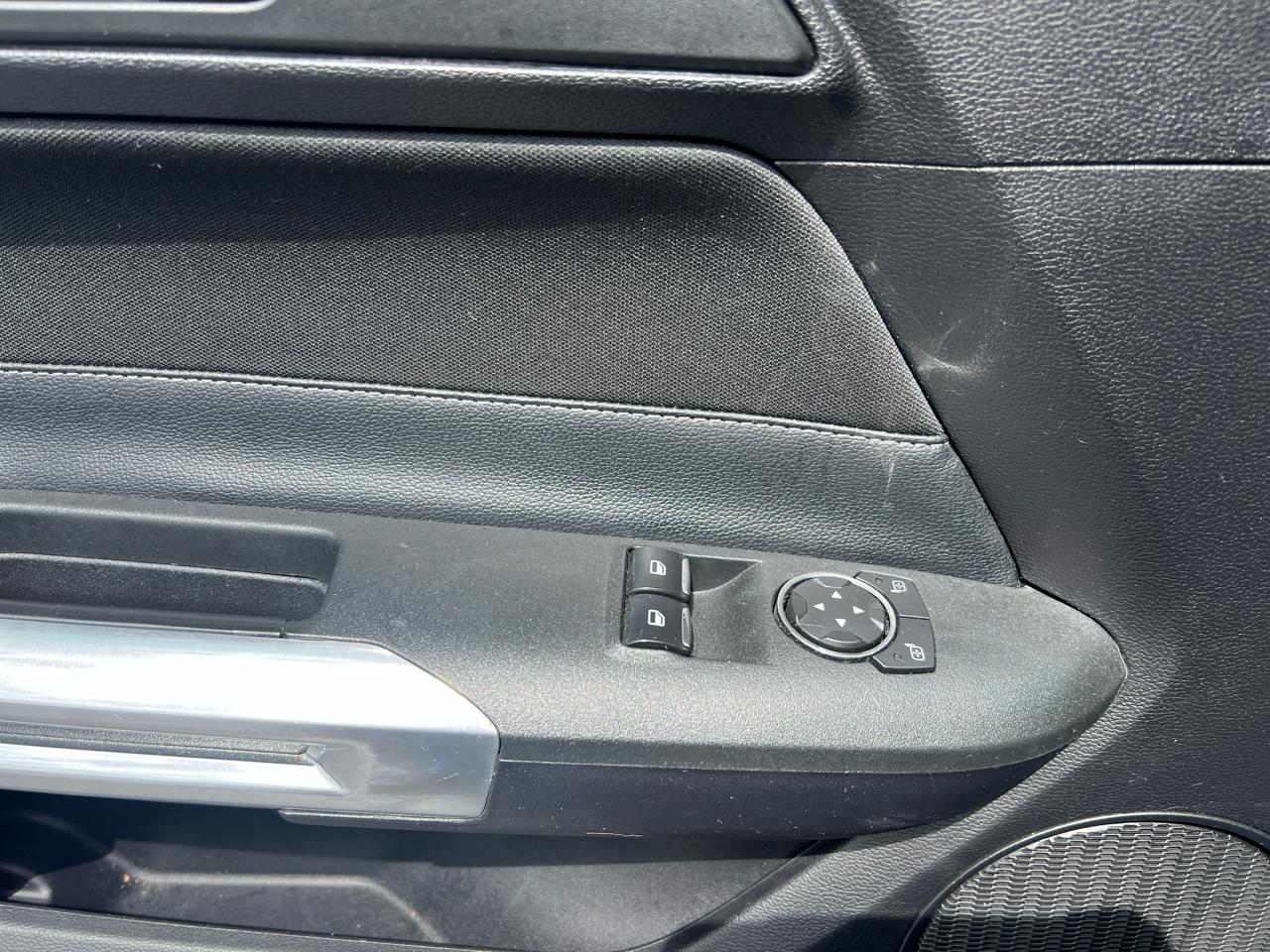 Ford Mustang V6 Fastback 2017