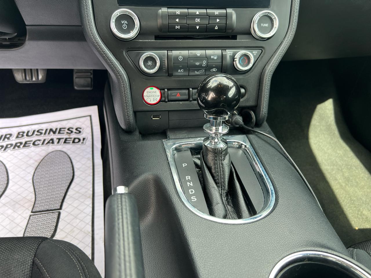 Ford Mustang V6 Fastback 2017