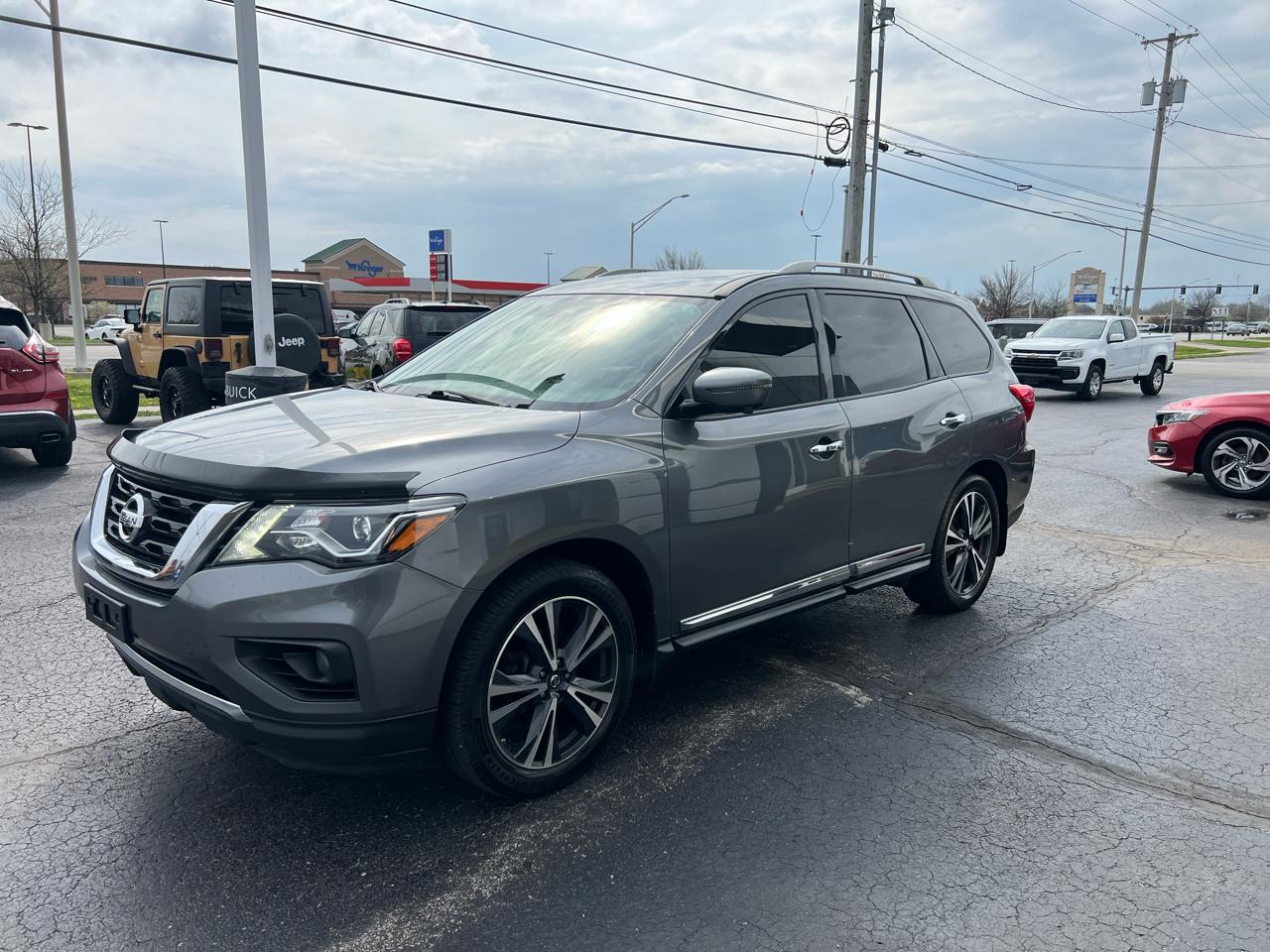 Nissan Pathfinder 4x4 Platinum 2019