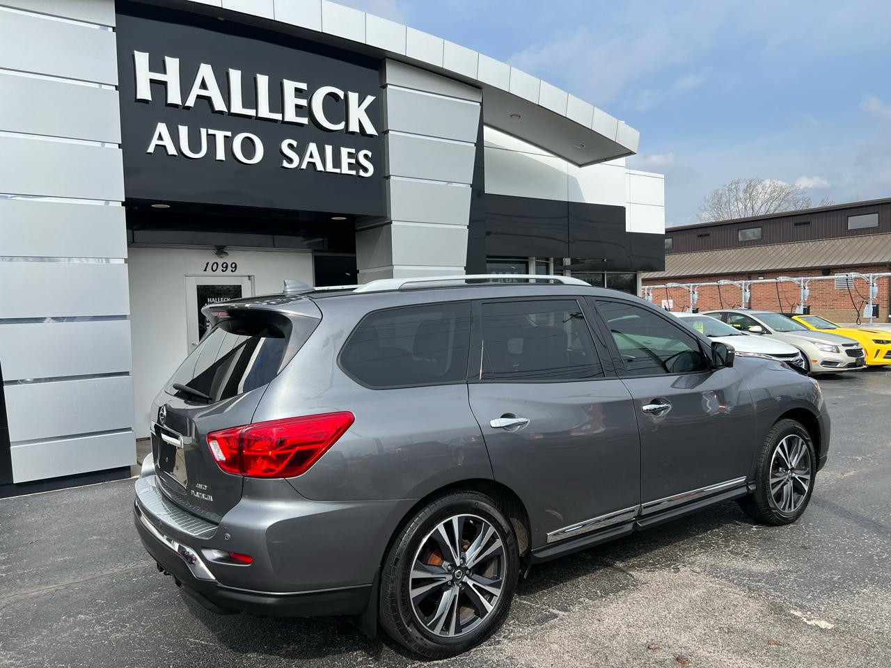 Nissan Pathfinder 4x4 Platinum 2019