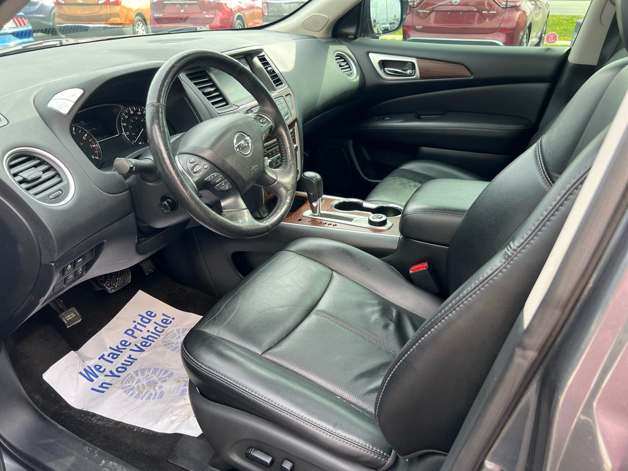 Nissan Pathfinder 4x4 Platinum 2019