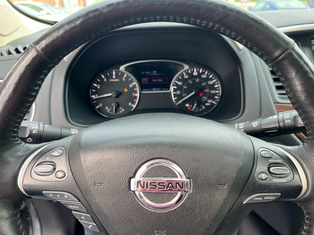 Nissan Pathfinder 4x4 Platinum 2019