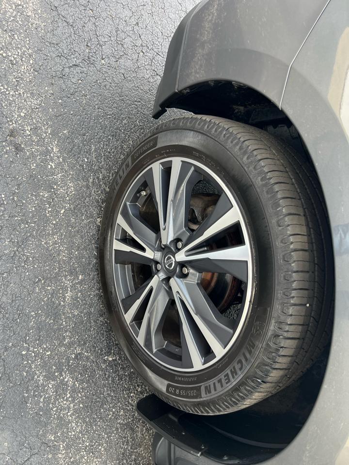 Nissan Pathfinder 4x4 Platinum 2019