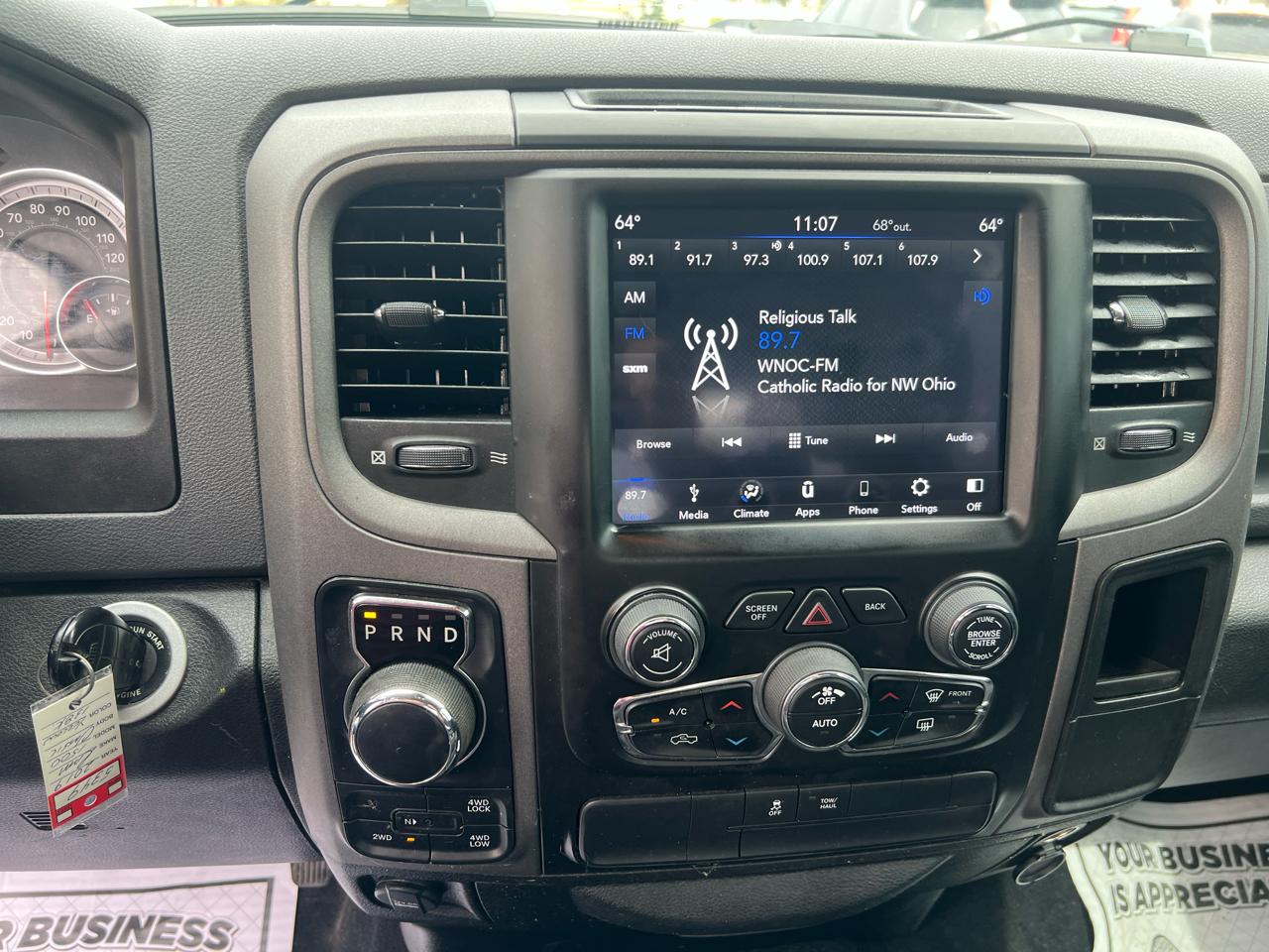 RAM 1500 Classic Express 4x4 Crew Cab 5'7" Box 2019