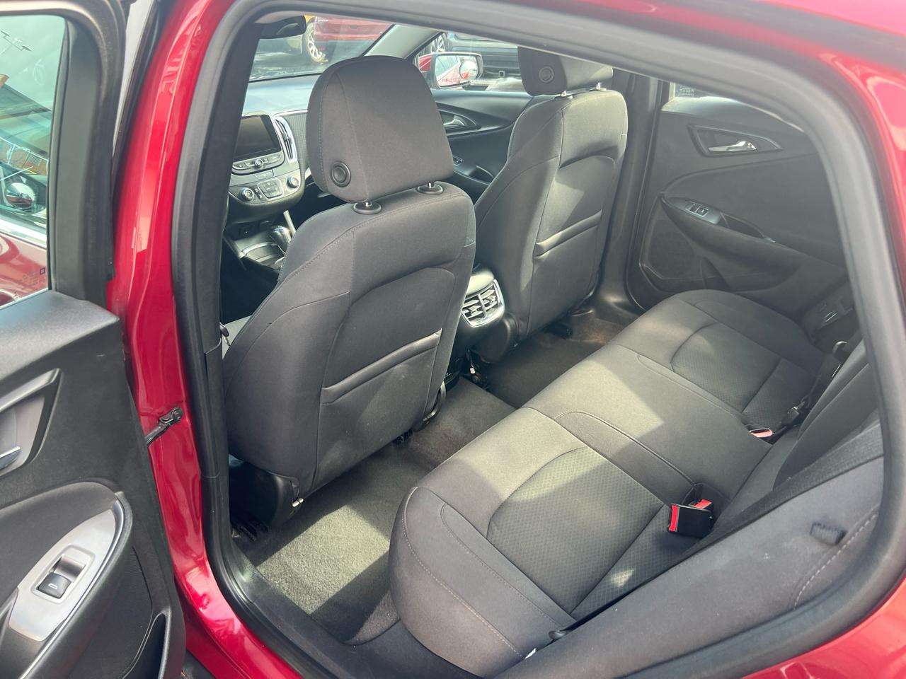 Chevrolet Malibu 4dr Sdn LT w/1LT 2017