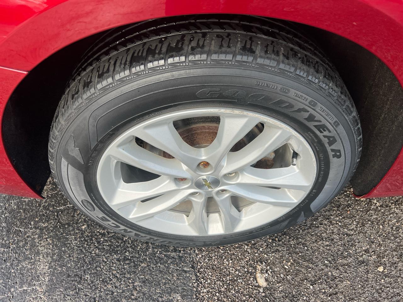 Chevrolet Malibu 4dr Sdn LT w/1LT 2017