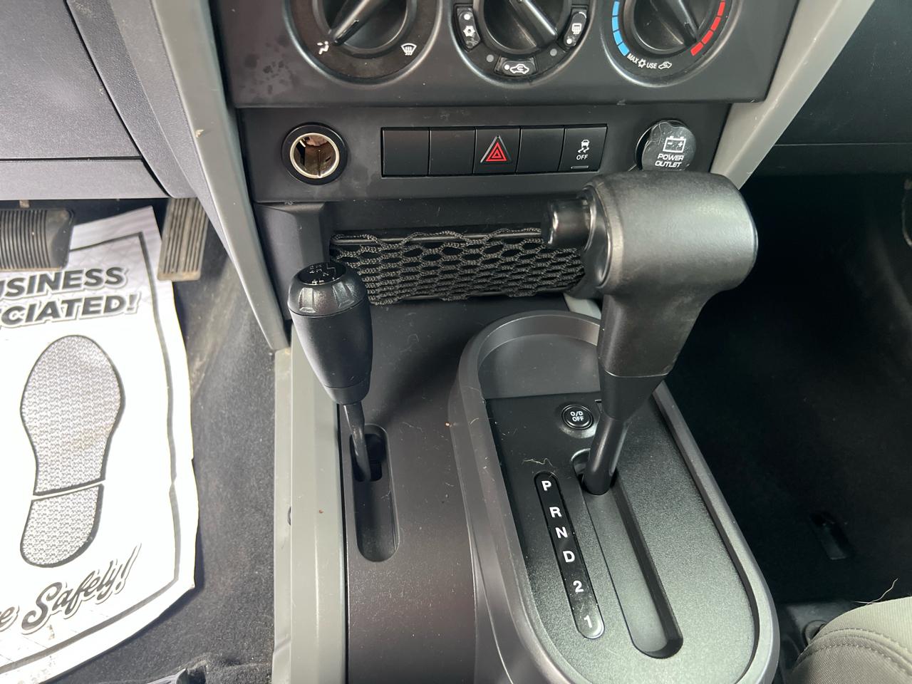 Jeep Wrangler 4WD 2dr Sahara 2010