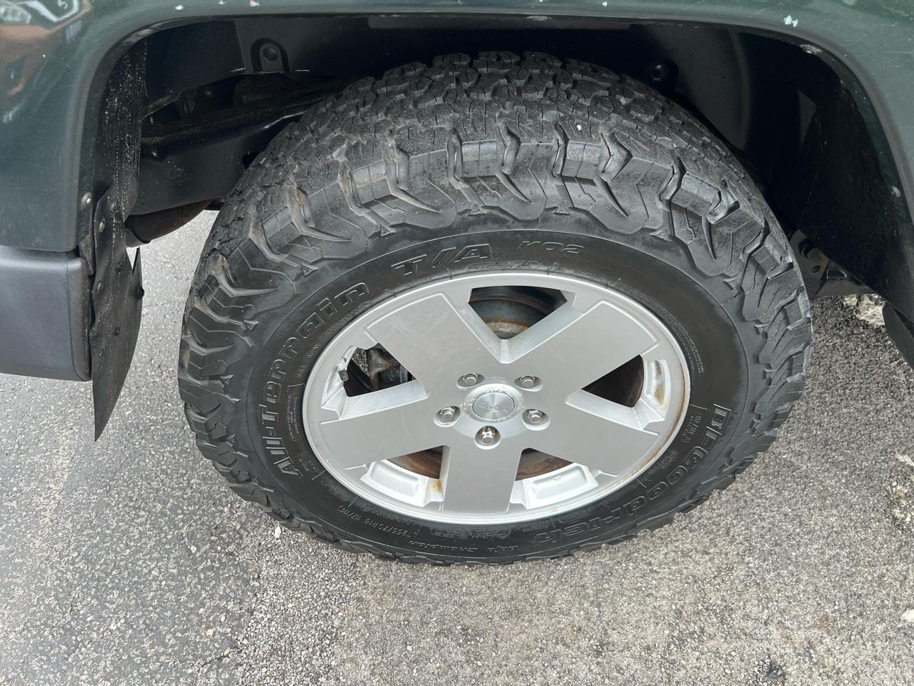 Jeep Wrangler 4WD 2dr Sahara 2010