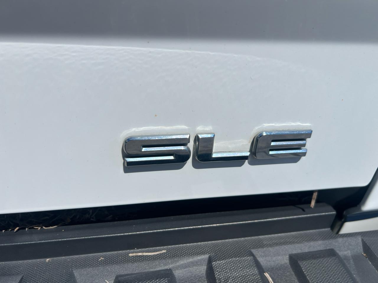 GMC Sierra 1500 4WD Double Cab 143.5" SLE 2015