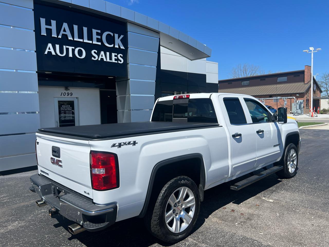 GMC Sierra 1500 4WD Double Cab 143.5" SLE 2015