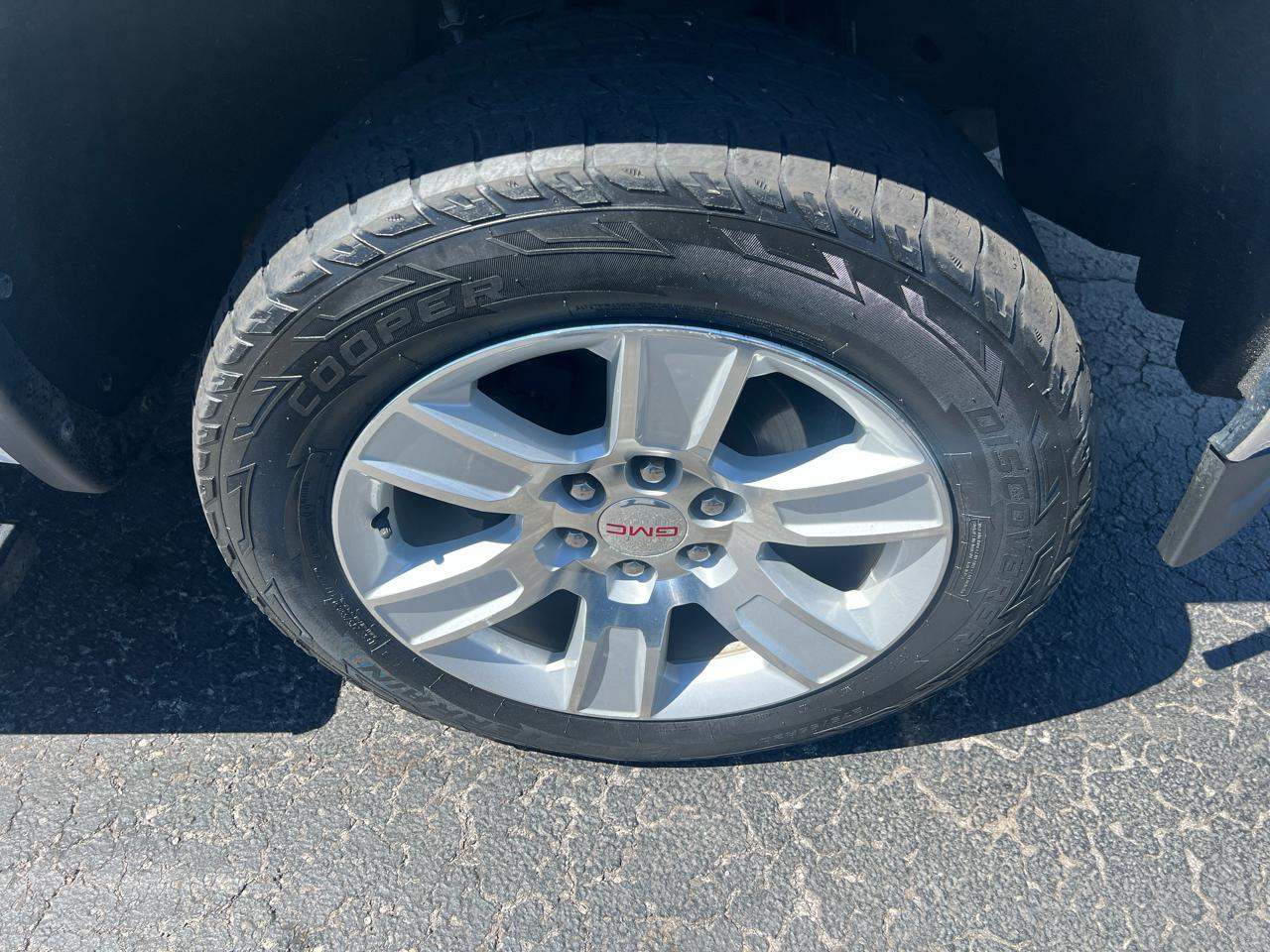 GMC Sierra 1500 4WD Double Cab 143.5" SLE 2015