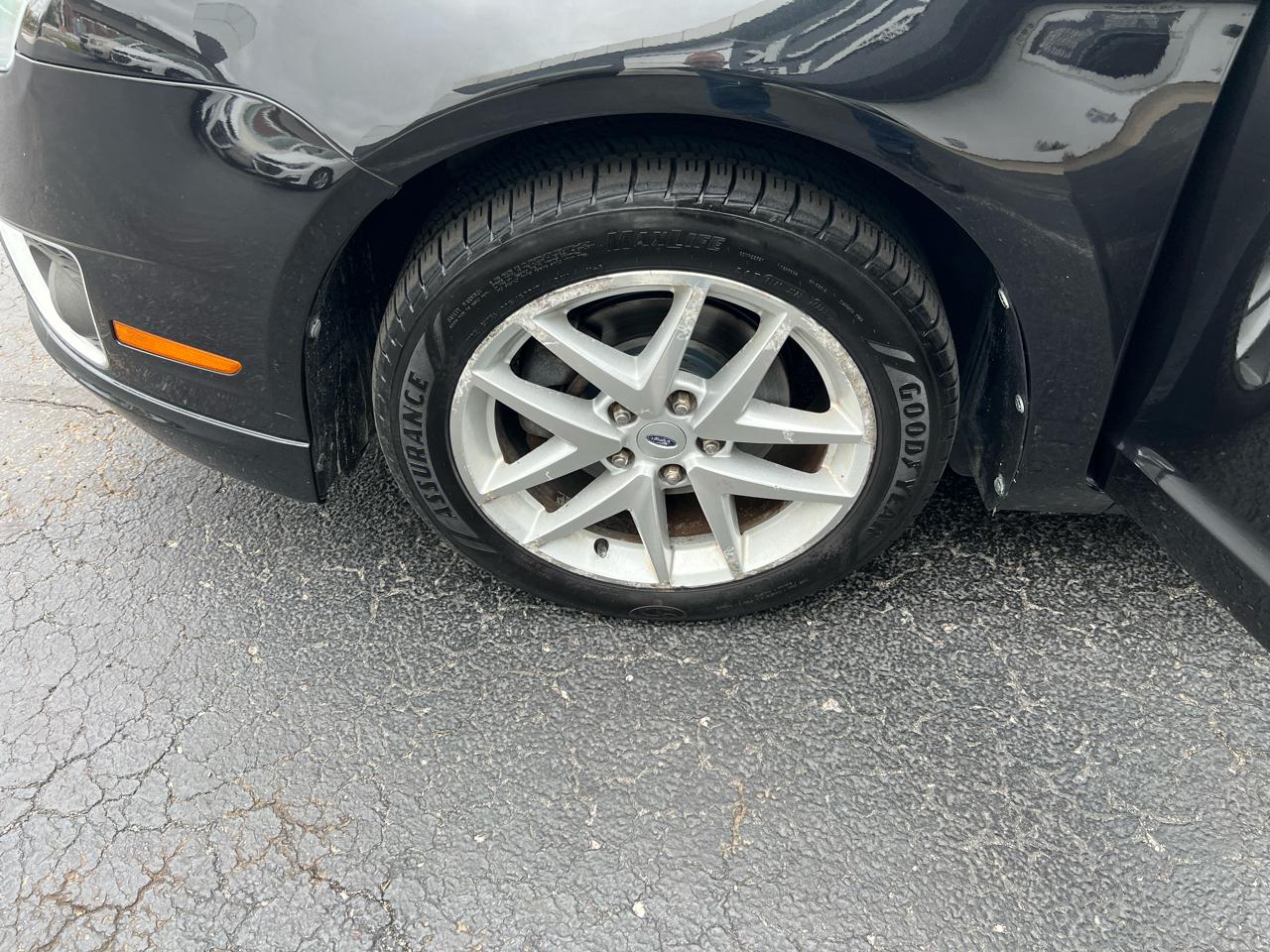 Ford Fusion 4dr Sdn SEL FWD 2011