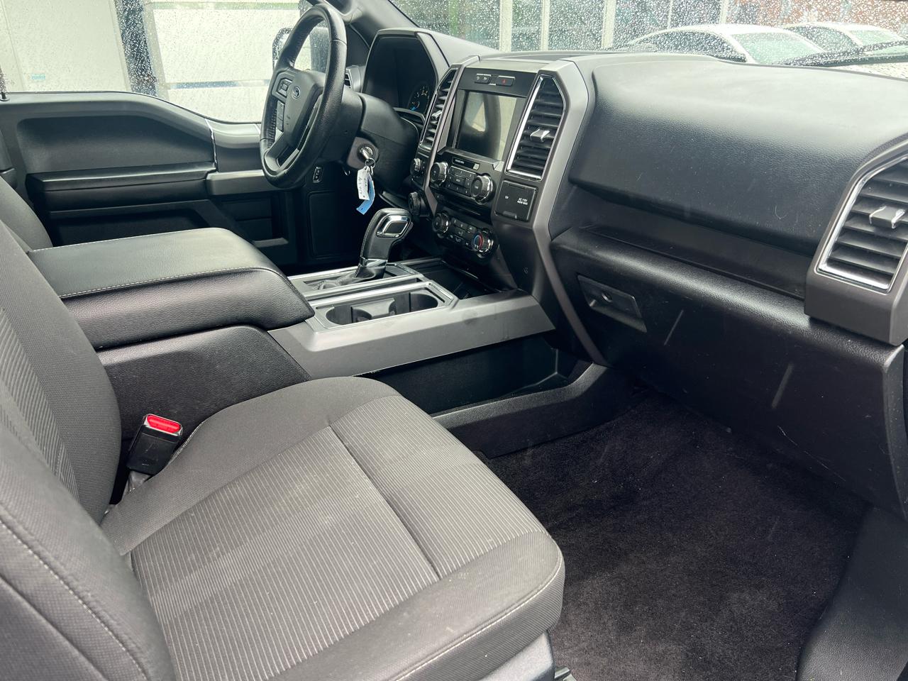 Ford F-150 4WD SuperCab 145" FX4 2016