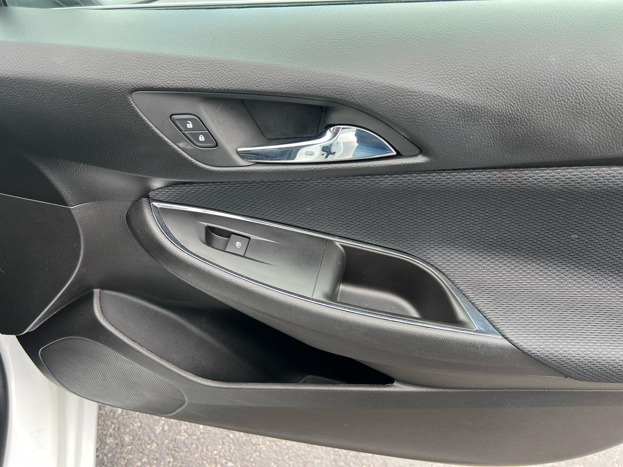 Chevrolet Cruze 4dr Sdn 1.4L LT w/1SD 2018