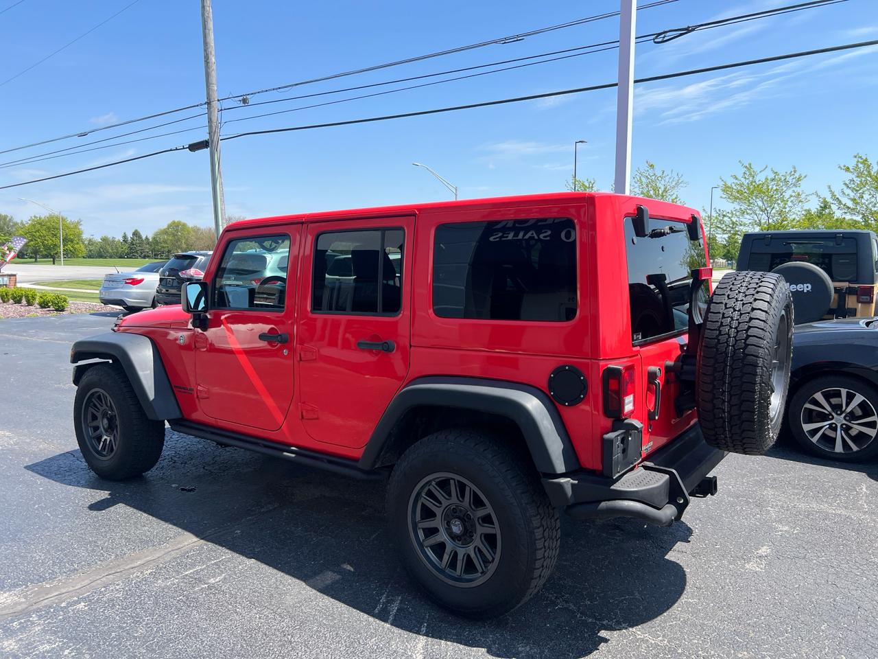 Jeep Wrangler Unlimited 4WD 4dr Sahara 2013