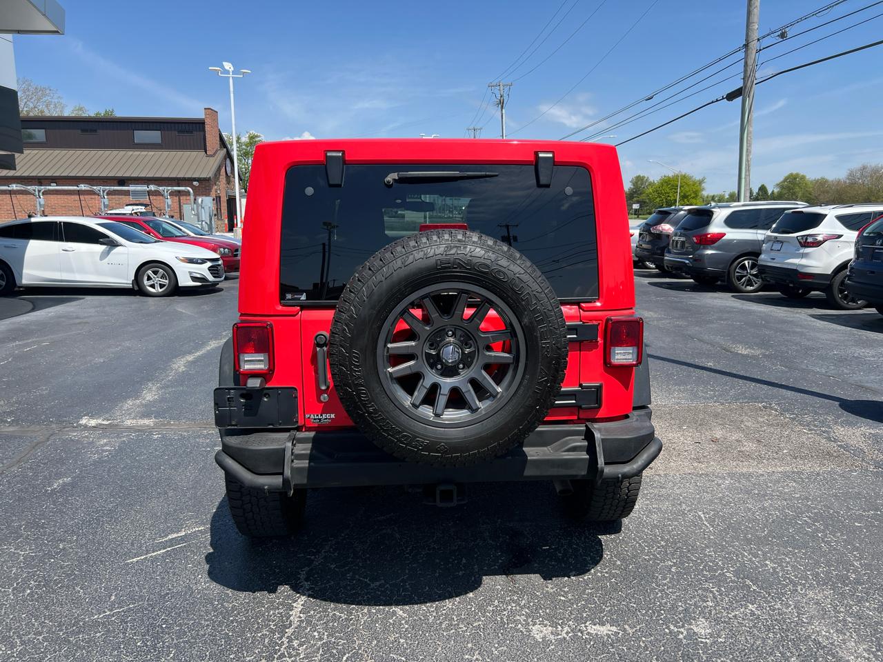 Jeep Wrangler Unlimited 4WD 4dr Sahara 2013