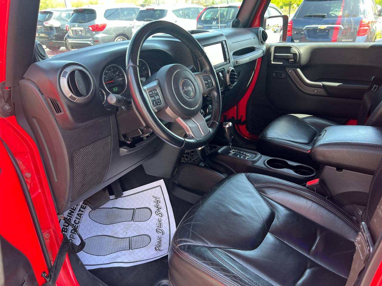 Jeep Wrangler Unlimited 4WD 4dr Sahara 2013