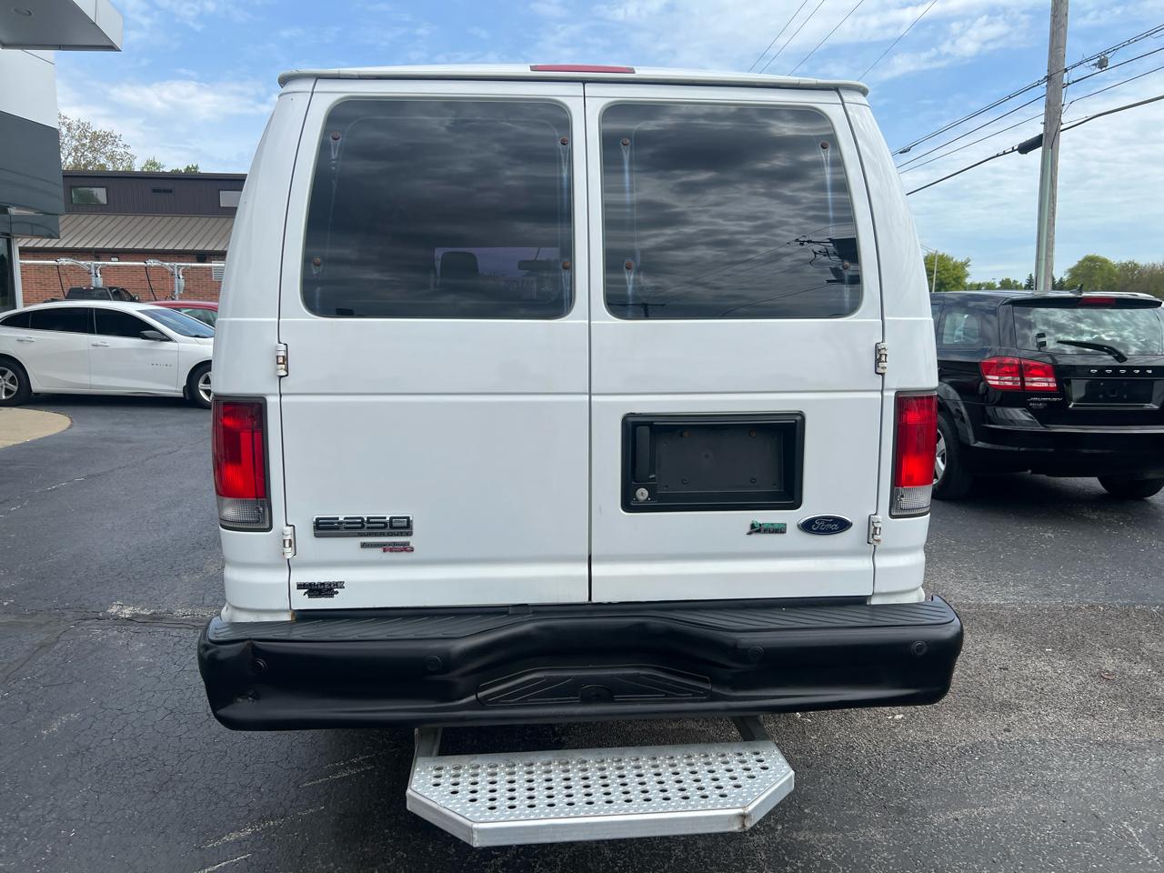 Ford Econoline Cargo Van E-350 Super Duty Ext Commercial 2014