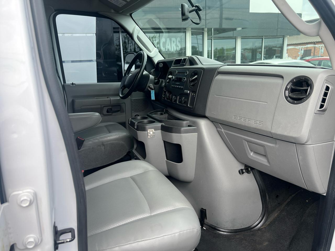 Ford Econoline Cargo Van E-350 Super Duty Ext Commercial 2014