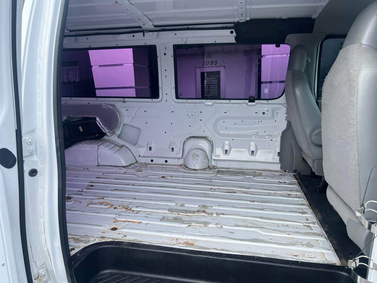 Ford Econoline Cargo Van E-350 Super Duty Ext Commercial 2014