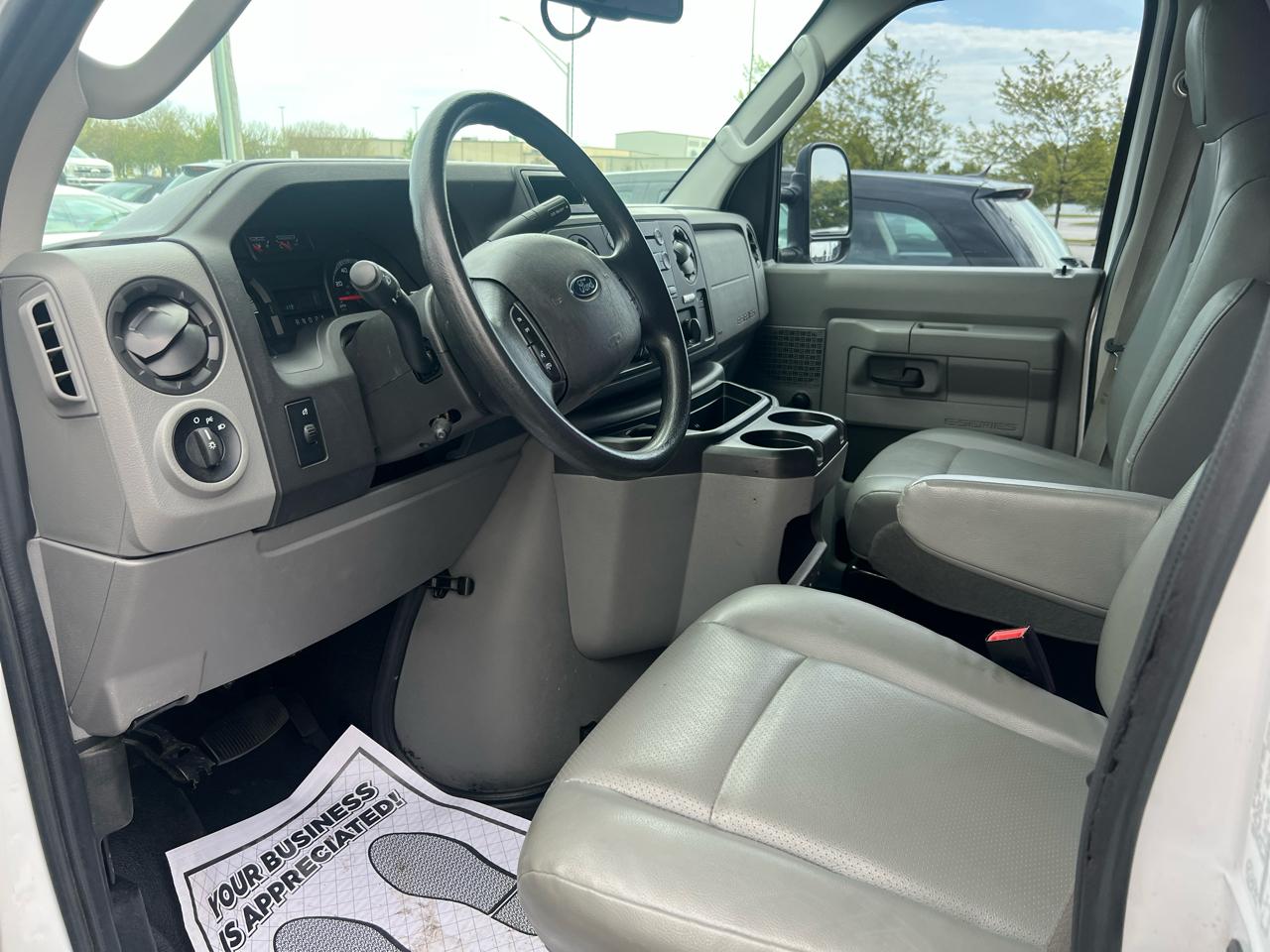 Ford Econoline Cargo Van E-350 Super Duty Ext Commercial 2014
