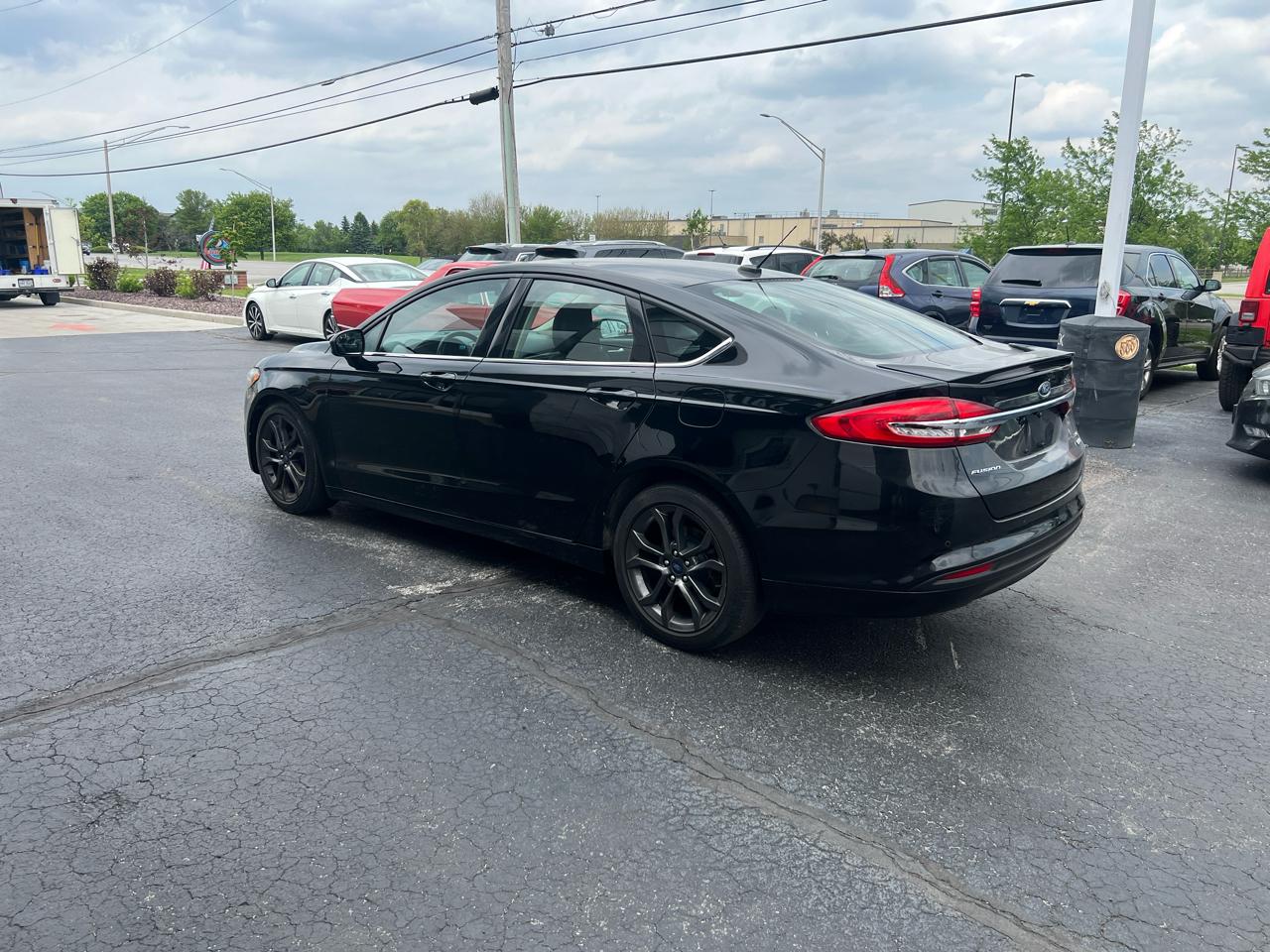 Ford Fusion SE FWD 2018