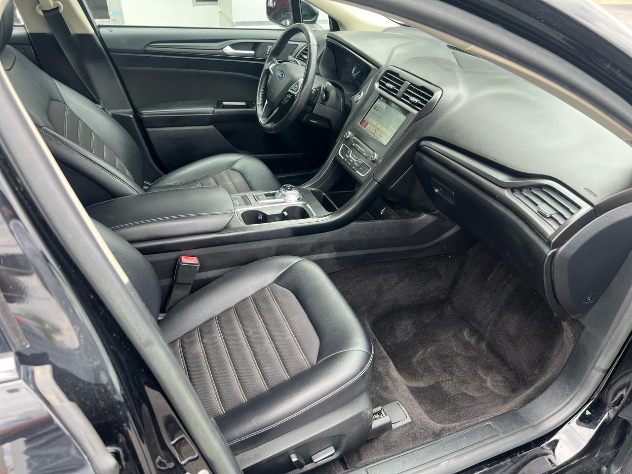 Ford Fusion SE FWD 2018