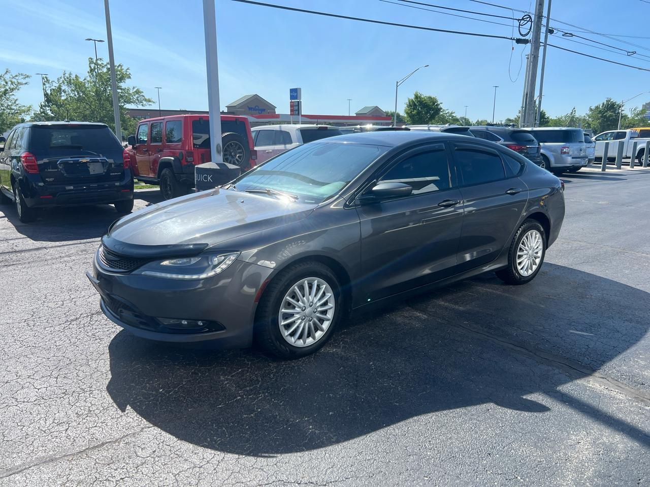 Chrysler 200 4dr Sdn S AWD 2016