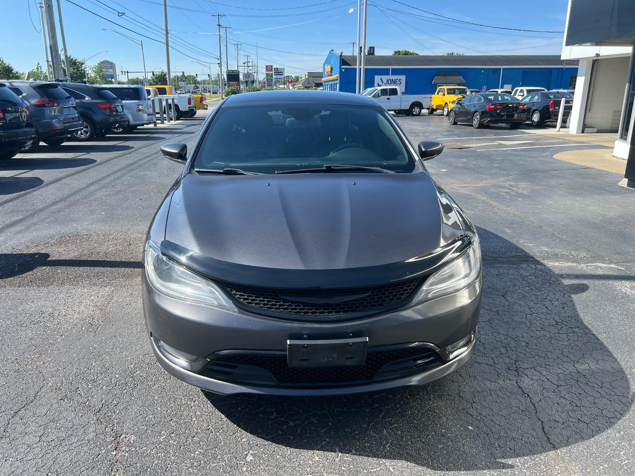 Chrysler 200 4dr Sdn S AWD 2016