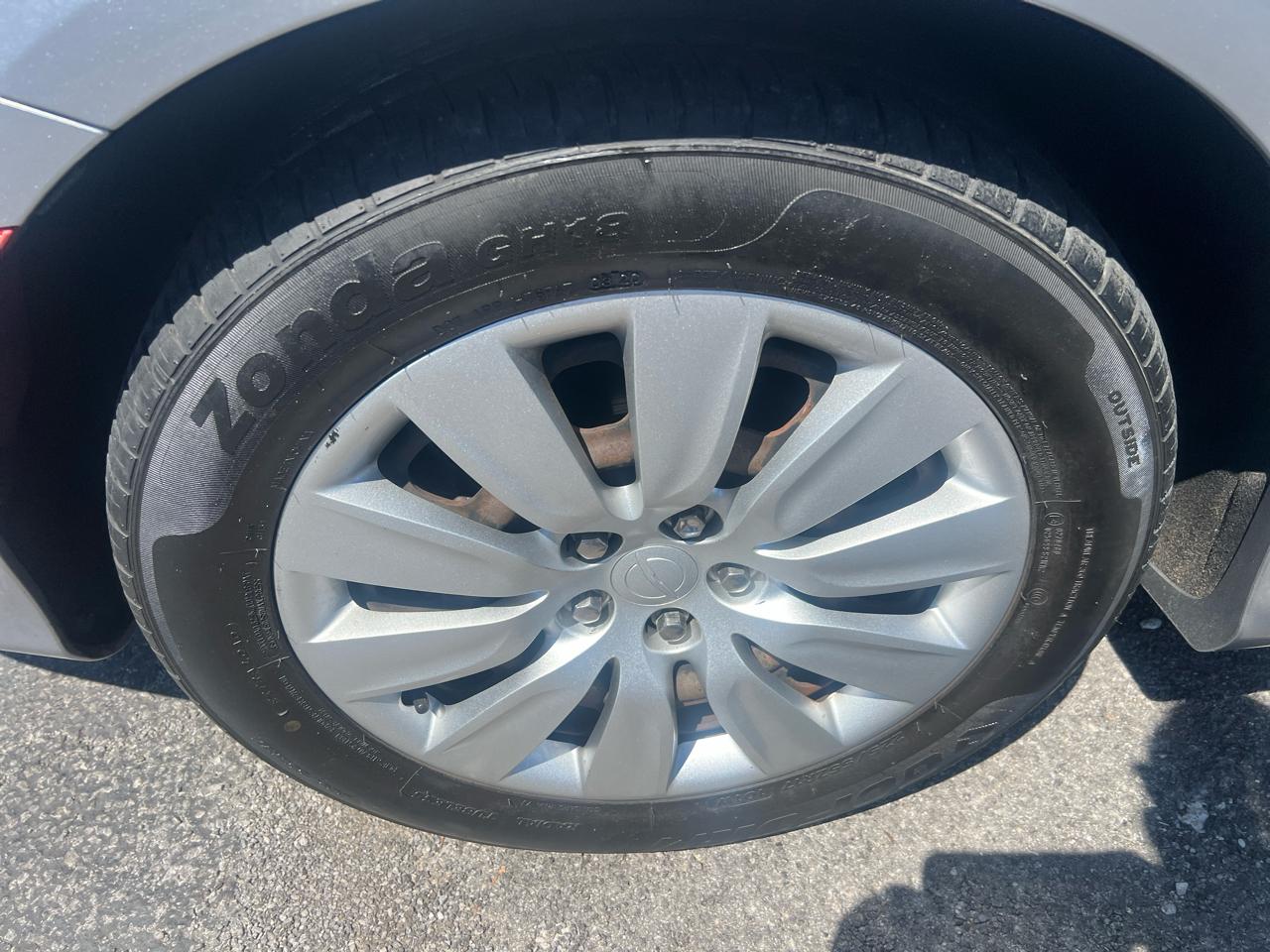 Chrysler 200 4dr Sdn LX FWD 2015