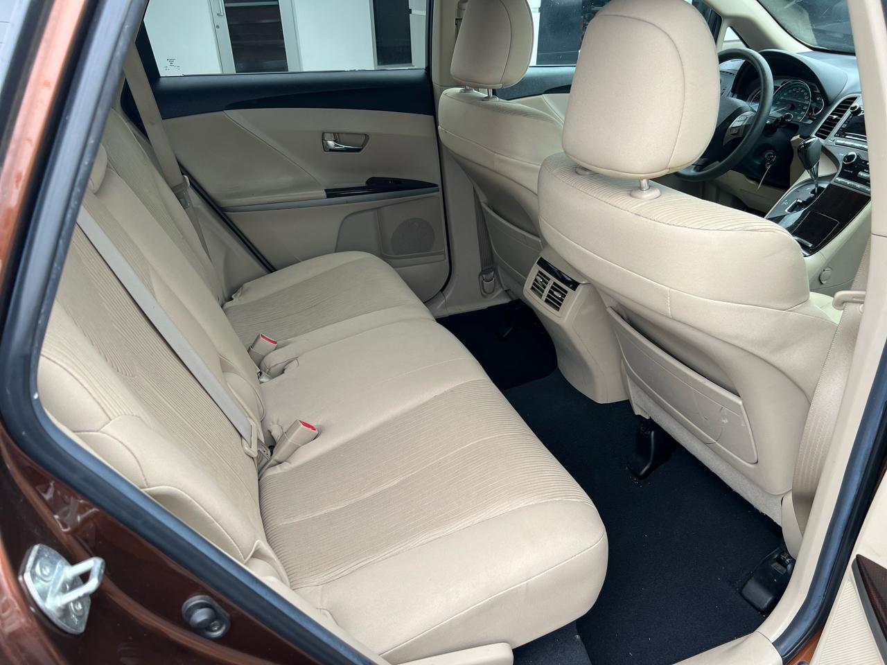 Toyota Venza 4dr Wgn V6 AWD (Natl) 2011