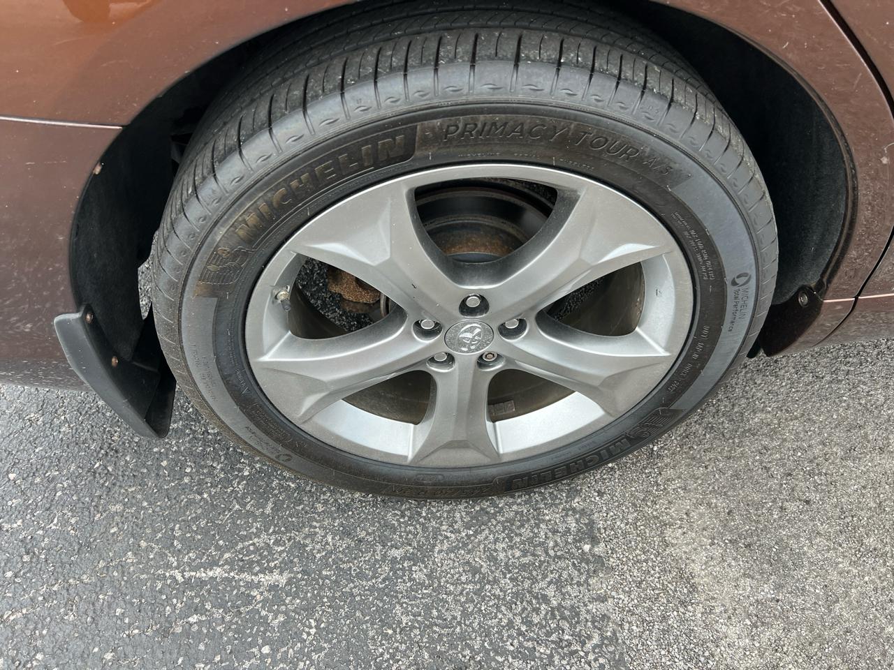 Toyota Venza 4dr Wgn V6 AWD (Natl) 2011