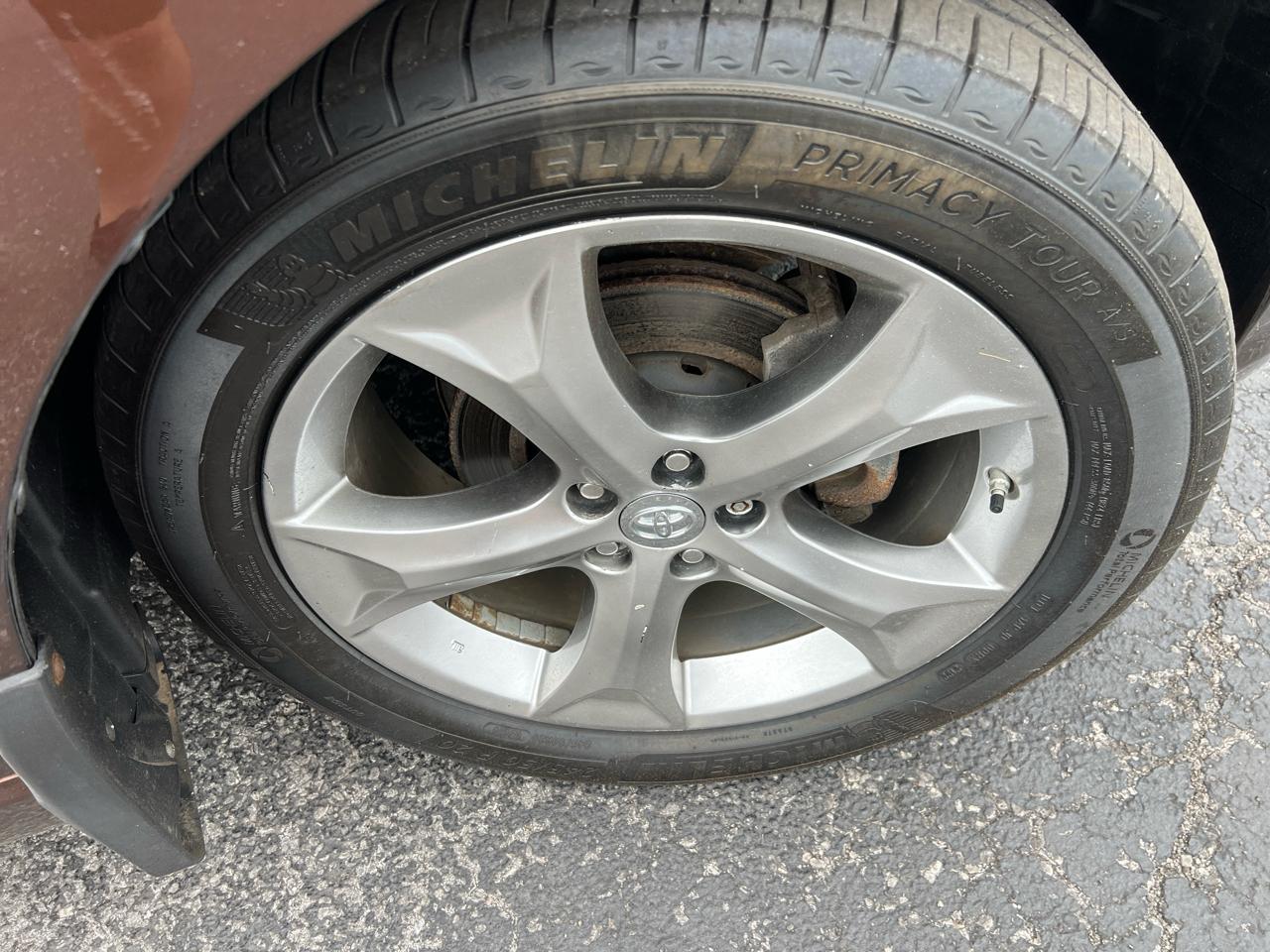 Toyota Venza 4dr Wgn V6 AWD (Natl) 2011