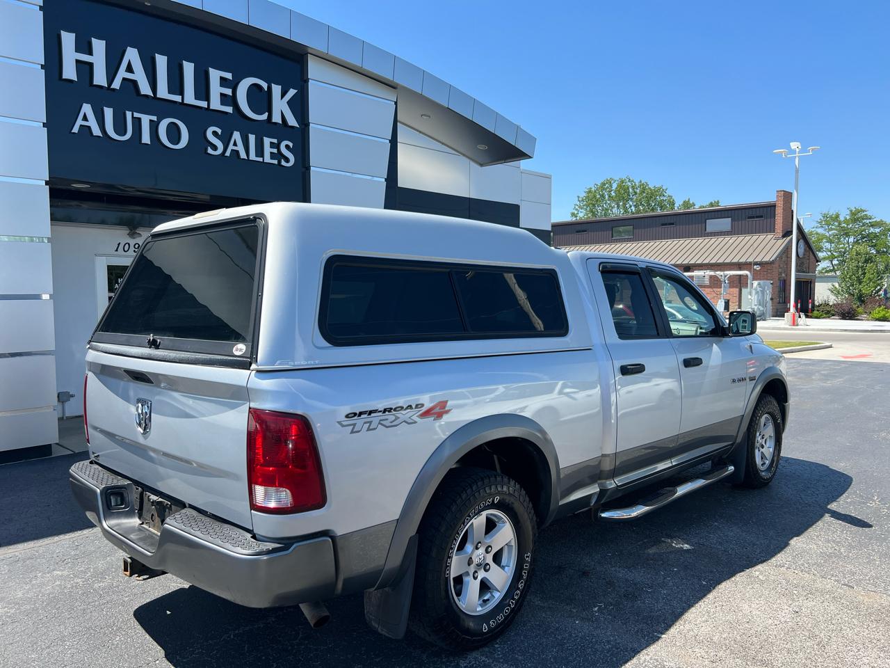 Dodge Ram 1500 4WD Quad Cab 140.5" TRX 2010
