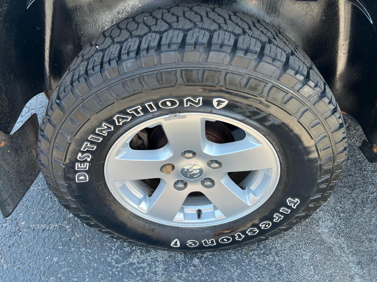 Dodge Ram 1500 4WD Quad Cab 140.5" TRX 2010