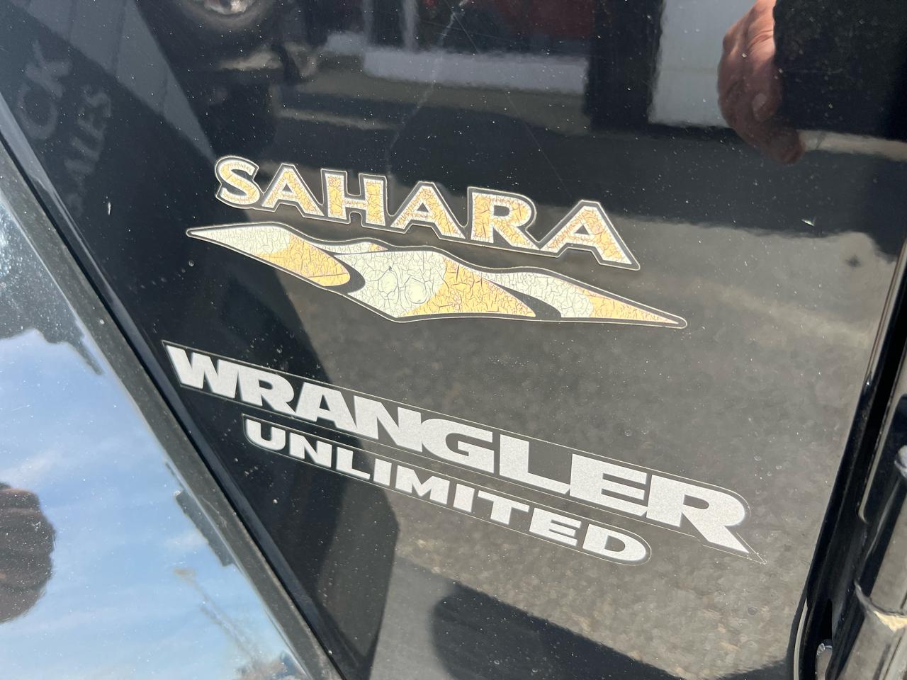Jeep Wrangler Unlimited 4WD 4dr Sahara 2011