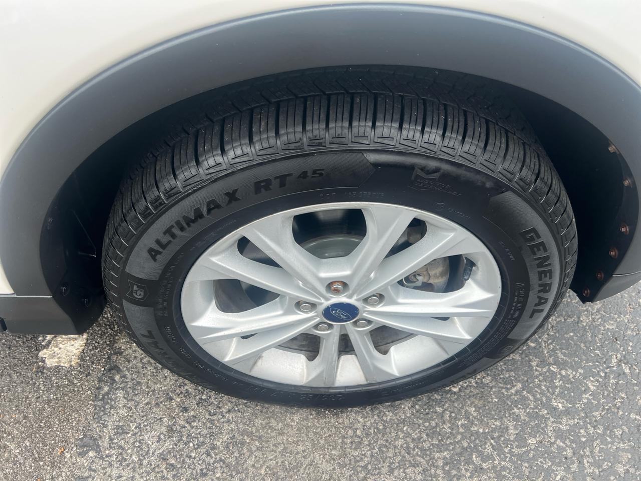 Ford Escape SE 4WD 2017