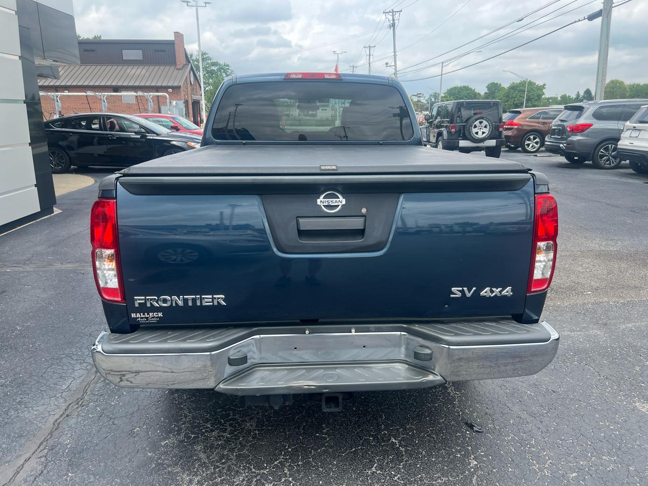 Nissan Frontier 4WD Crew Cab LWB Auto SV 2013
