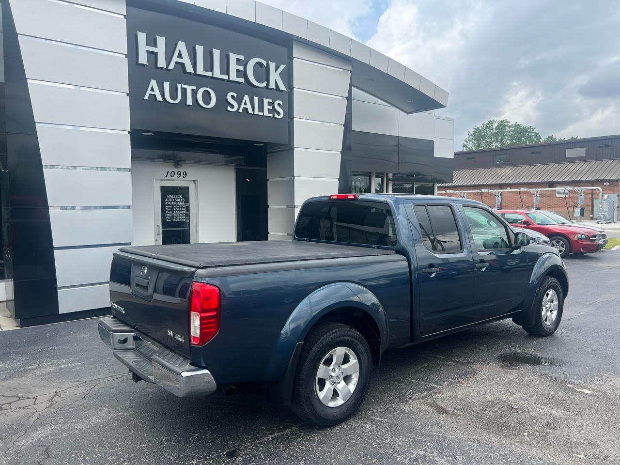 Nissan Frontier 4WD Crew Cab LWB Auto SV 2013