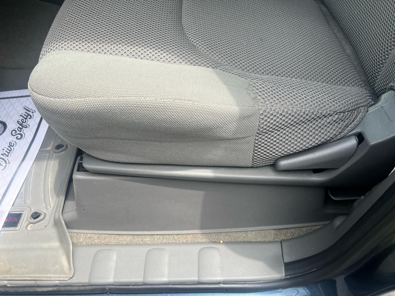 Nissan Frontier 4WD Crew Cab LWB Auto SV 2013