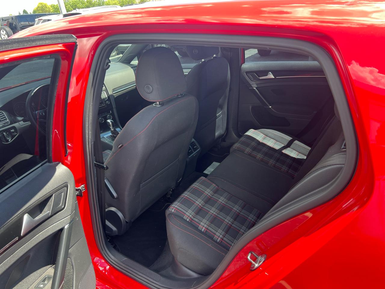 Volkswagen Golf GTI 4dr HB DSG Autobahn 2016