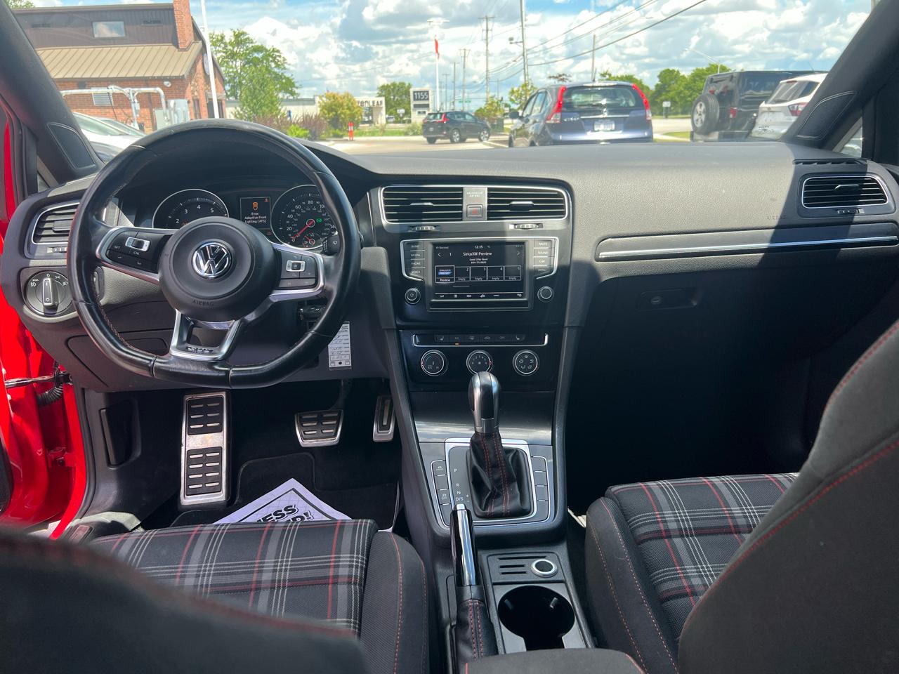 Volkswagen Golf GTI 4dr HB DSG Autobahn 2016