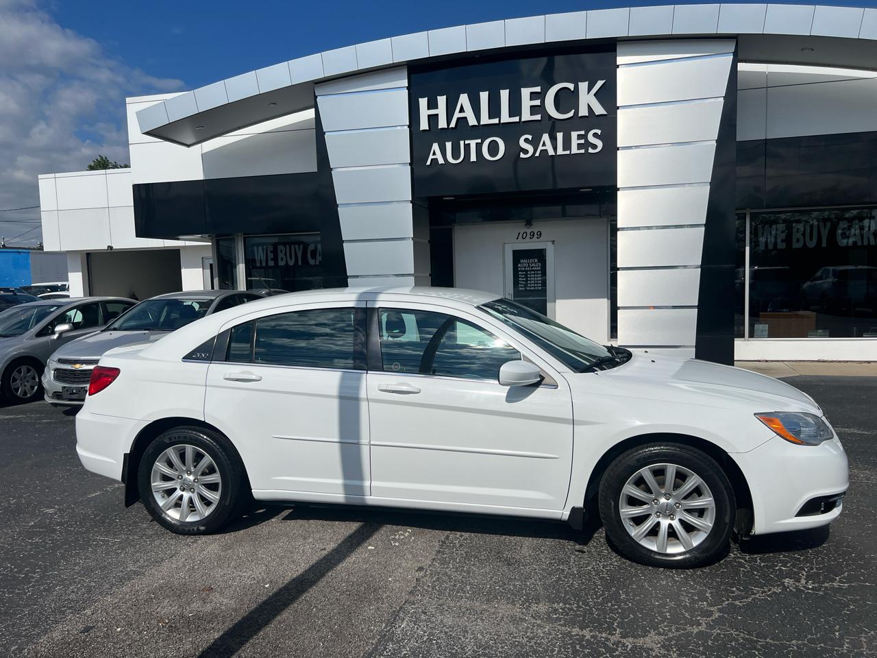 2012 Chrysler 200 4dr Sdn Touring