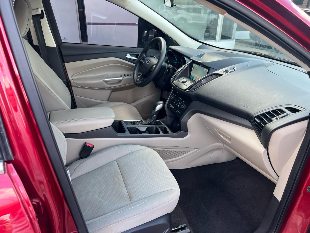 Ford Escape SE FWD 2019