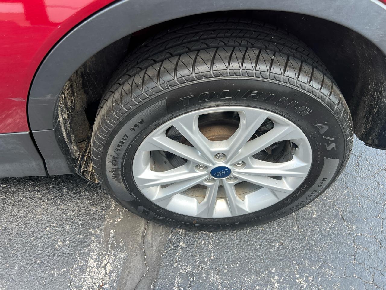 Ford Escape SE FWD 2019