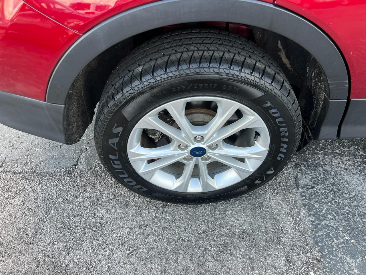 Ford Escape SE FWD 2019