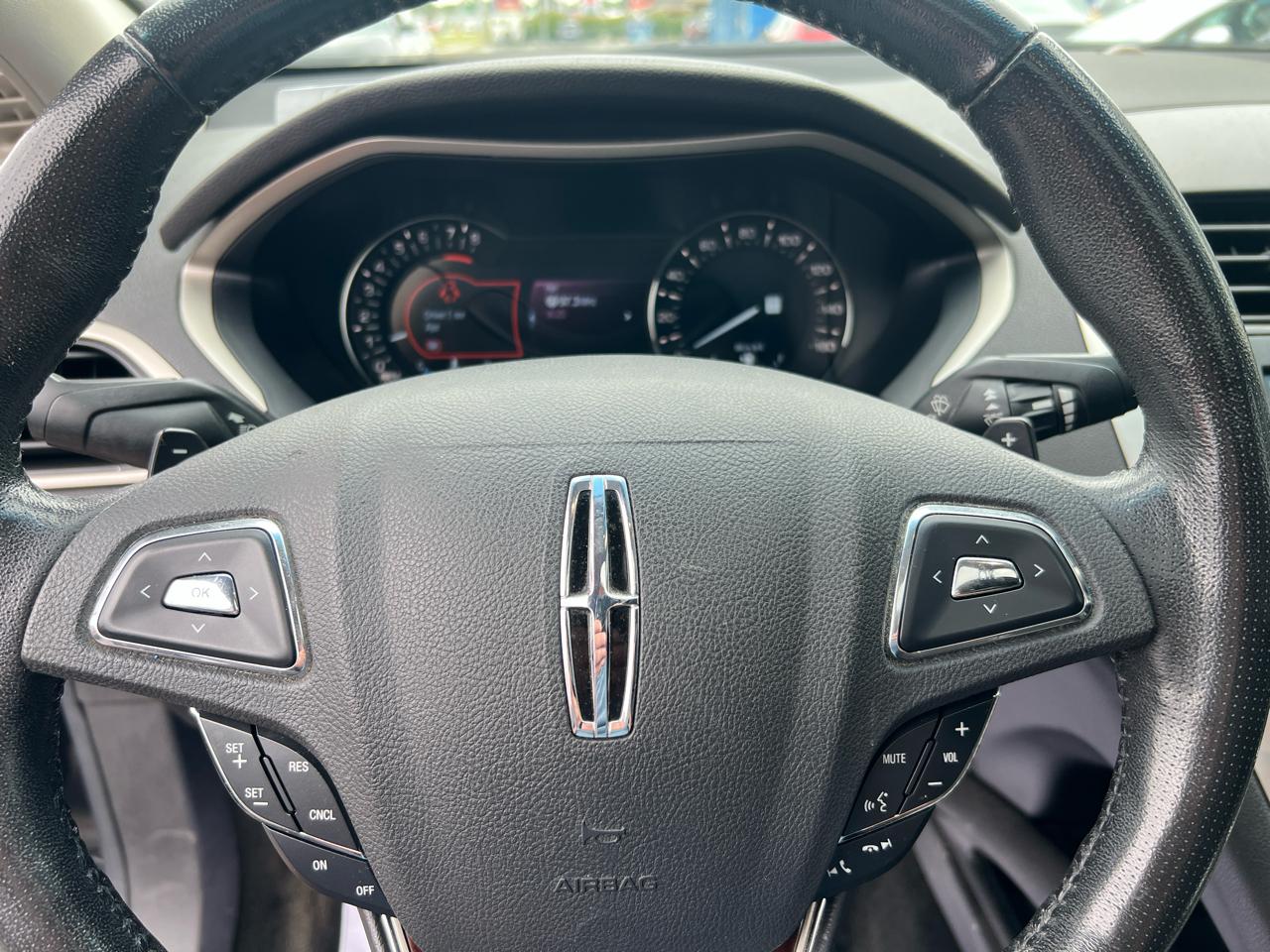 Lincoln MKZ 4dr Sdn FWD 2013