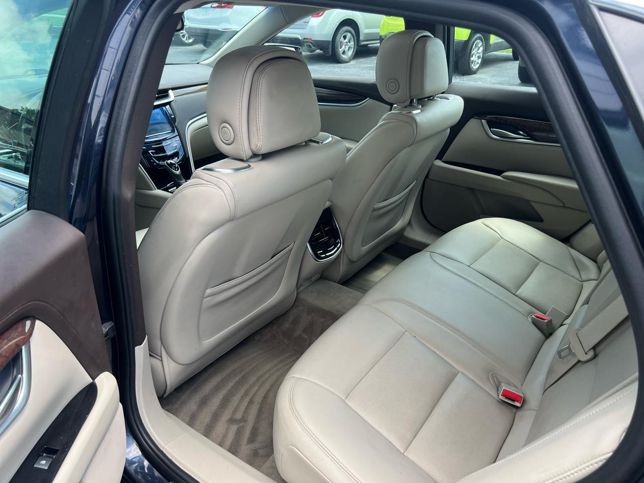 Cadillac XTS 4dr Sdn Premium AWD 2013