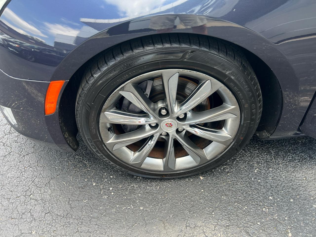 Cadillac XTS 4dr Sdn Premium AWD 2013